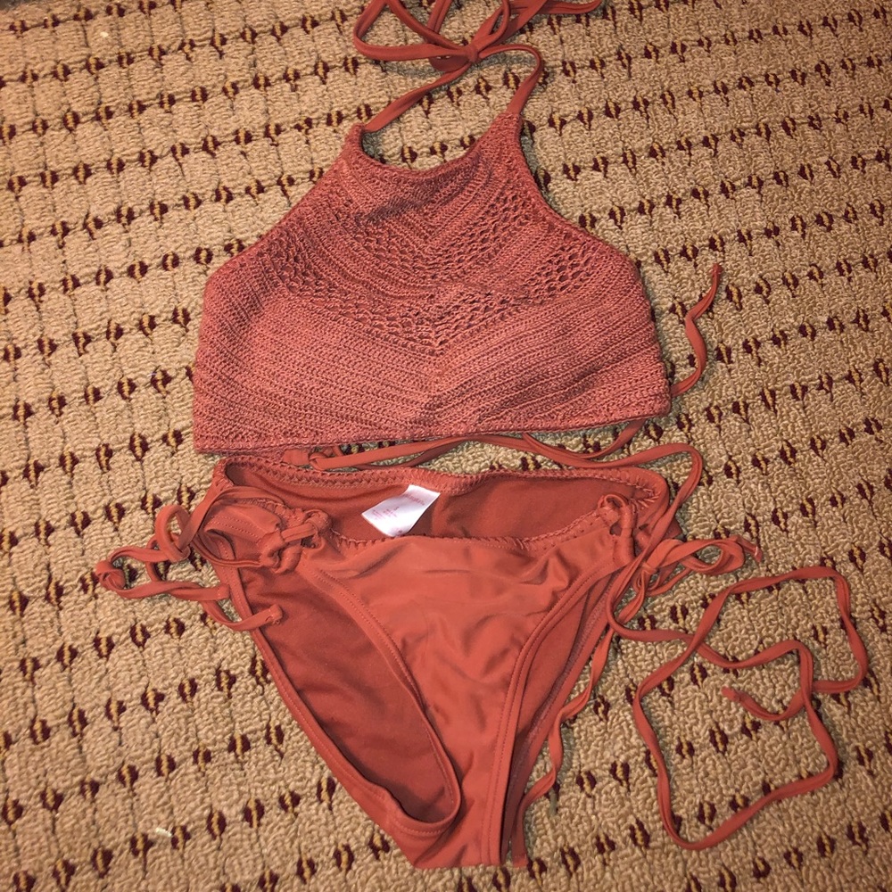 Small rust bikini